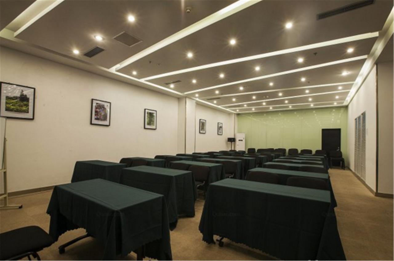Fairyland Hotel Shanghai New International Exihibition Centre South Yanggao Road Metro Station Exterior foto